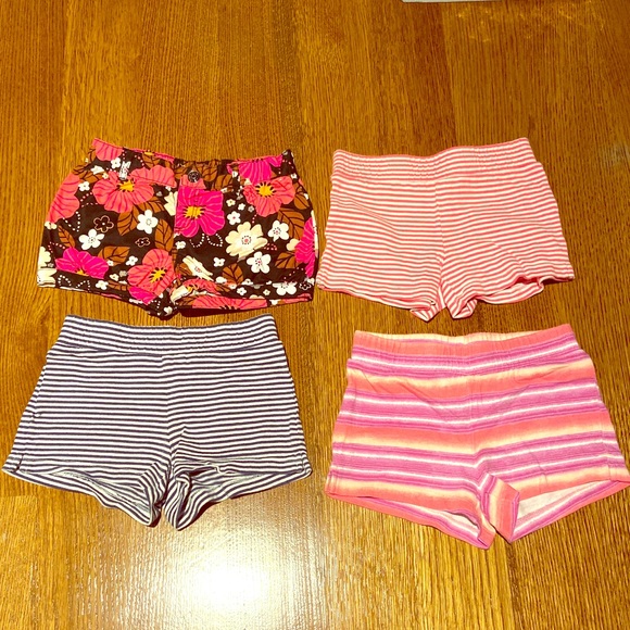 GYMBOREE shorts NWOT - Picture 1 of 1